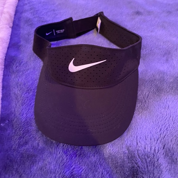 nike visor